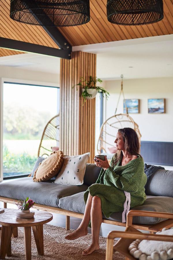 ホテル Lon Retreat ポイント・ロンズデール エクステリア 写真